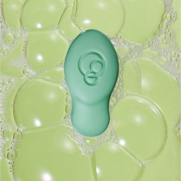 lr deo aloe vera Aloe Caring Roll-on Deodorant – The Body Shop main image 0